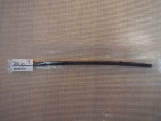 SUBARU Genuine JDM Parts Rubber Assembly Windshield Wiper 86548TC040 Left-hand side