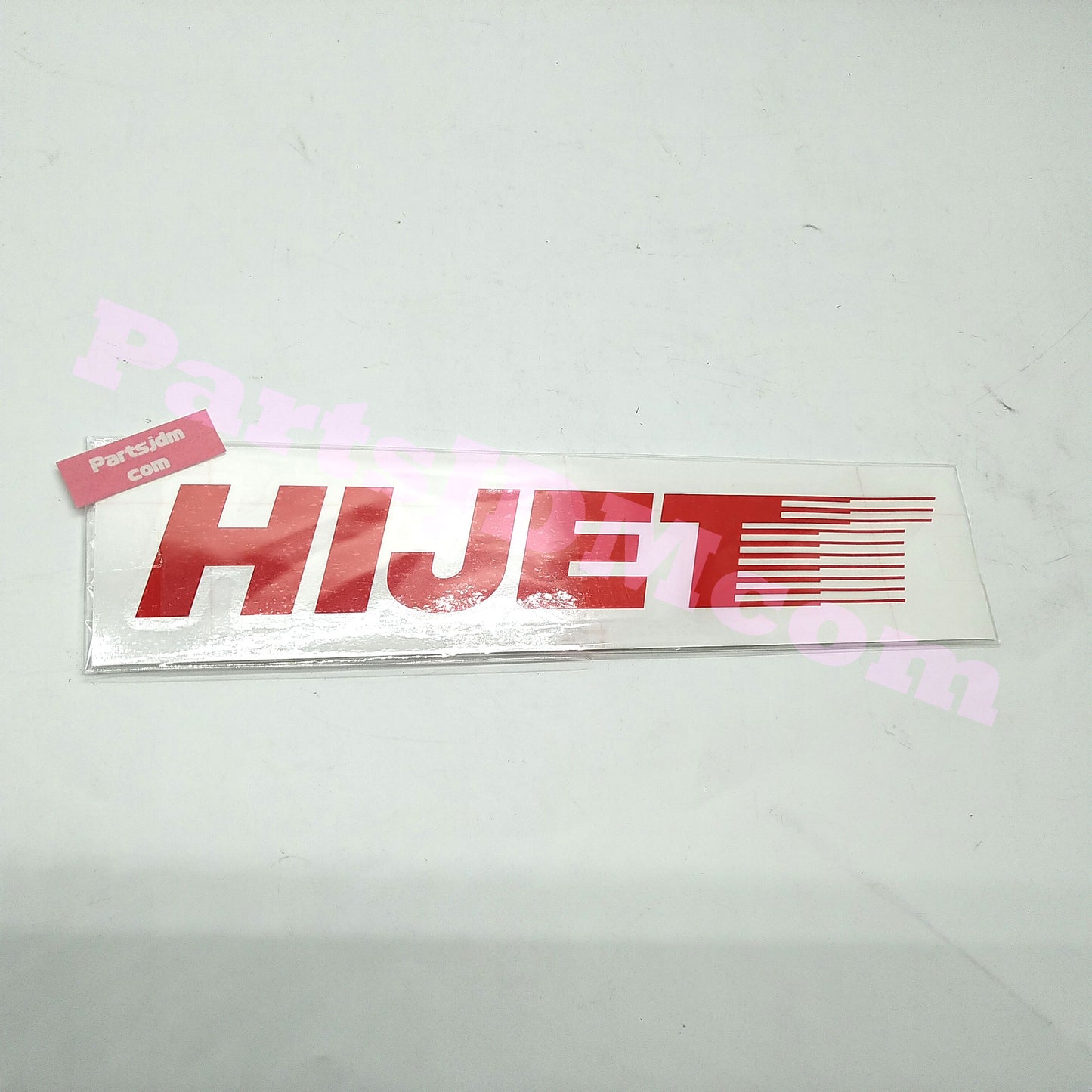 ملصق نموذجي بأحرف حمراء لسيارة دايهاستو هايجت