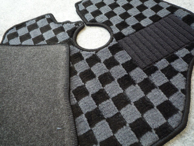 For Subaru Sambar Truck TT1 TT2 Floor Mat Check Pattern Black & Gray For MT The heel guard is black