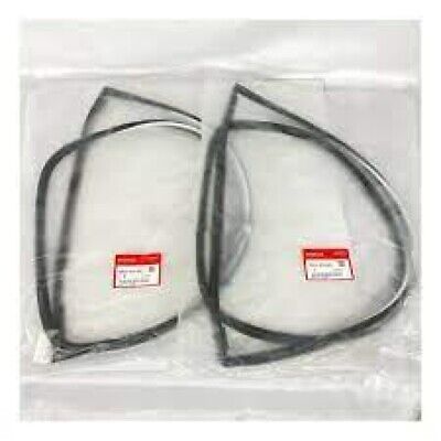thumbnail interactive-video image 1 of Honda Genuine OEM Civic EG4 EG6 Quarter Molding Set – Left & Right Strip Rubber Molding – Part #73860-SR3-000 & 73810-SR3-000 1 of 3