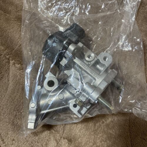 TOYOTA Genuine JDM PRIUS AURIS COROLLA NOAH LEXUS CT200H EGR Valve 25620-37120 OEM