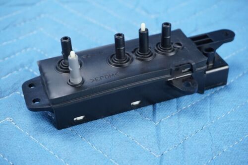 TOYOTA Genuine JDM LAND CRUISER UZJ100 98-07 F/Power Seat Switch RH 84922-60090 LHD