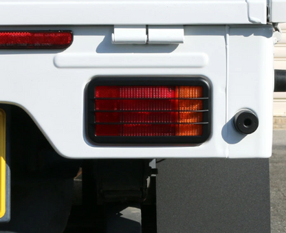 Carry truck DA16T Series Tail Lamp Cover 2P Chrome color (silver)