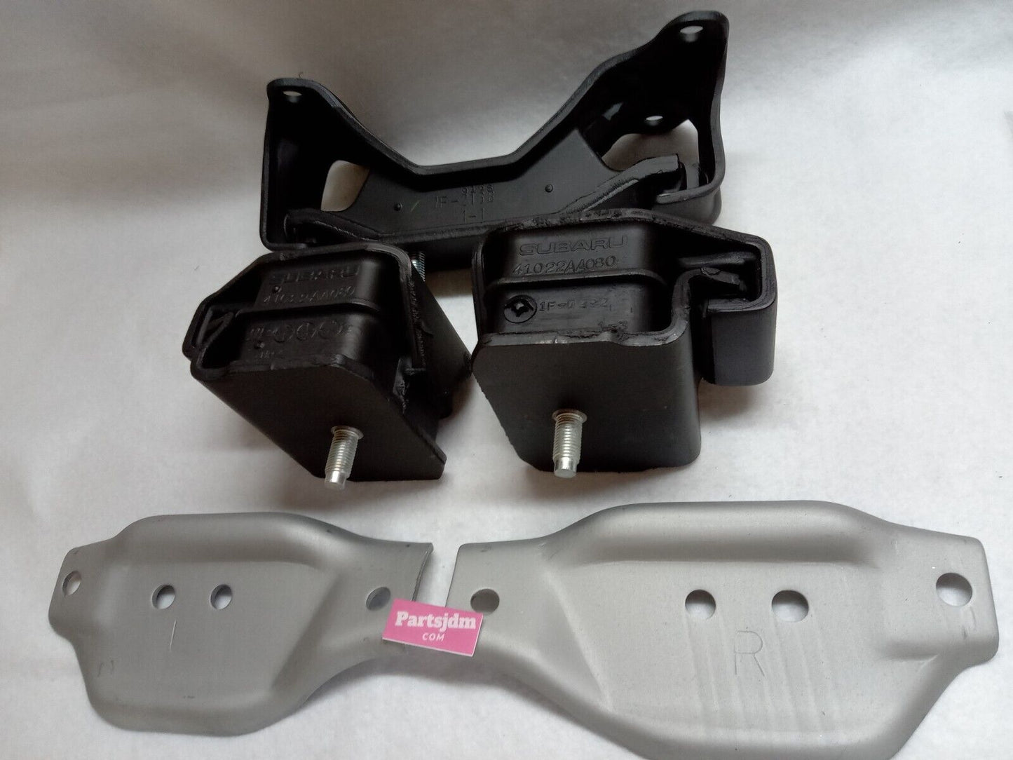 طقم قواعد تثبيت محرك سوبارو STI JDM من المجموعة N وطقم قواعد تثبيت ناقل الحركة اليدوي بست سرعات (6MT)