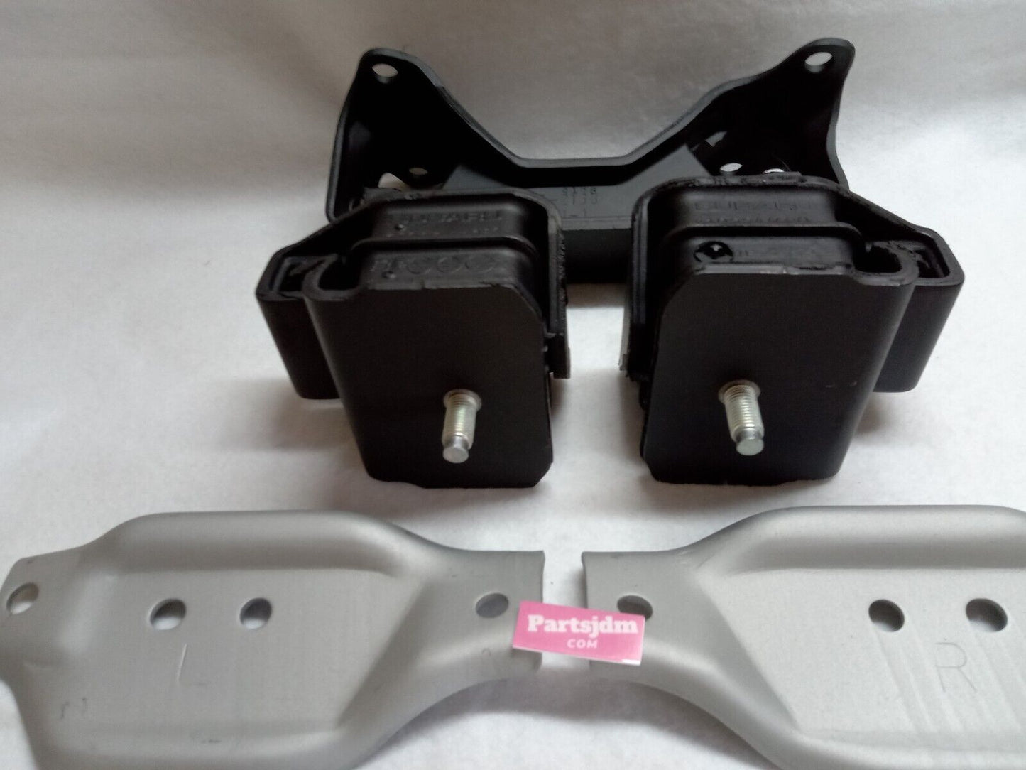 طقم قواعد تثبيت محرك سوبارو STI JDM من المجموعة N وطقم قواعد تثبيت ناقل الحركة اليدوي بست سرعات (6MT)