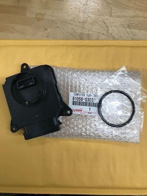 TOYOTA GENUINE JDM Lexus IS2## ASE30 AVE3# Headlight CONTROL UNIT COMPUTER NO.1 Rh