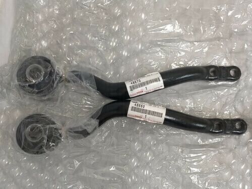 TOYOTA Genuine JDM LEXUS FACTORY FRONT LOWER SUSPENSION ARM SET 2002-2010 SC430 OEM