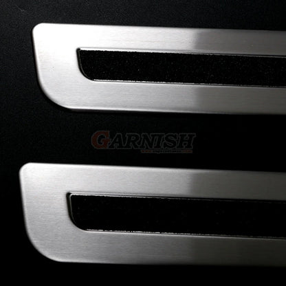 SUS304 Stainless Steel Outside Door Sill Scuff Plate Set Hairline Finish Silver 4pcs Fits Toyota Land Cruiser 300