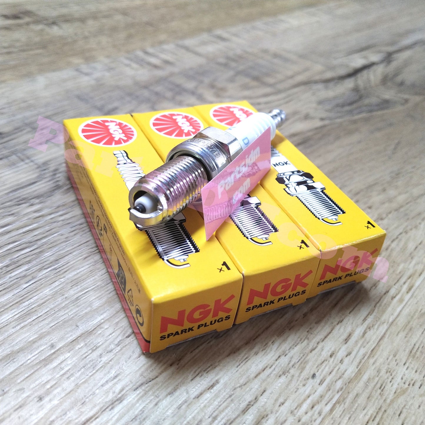 NGK Spark JDM Plug Set of 3 SUZUKI CARRY DC51T DD51T Tracking Number