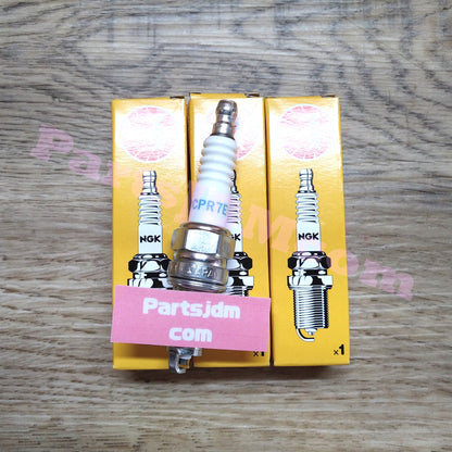 NGK Spark JDM Plug Set of 3 SUZUKI CARRY DC51T DD51T Tracking Number