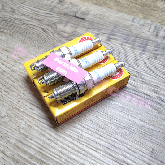 NGK Spark JDM Plug Set of 3 SUZUKI CARRY DC51T DD51T Tracking Number