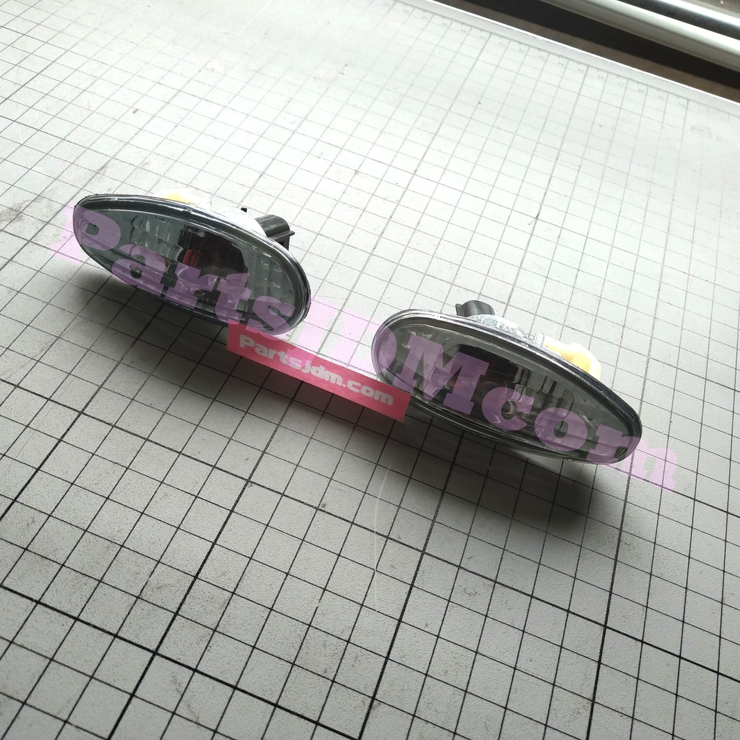 Mitsubishi Delica JDM 94-07 Crystal Euro Side Markers Side blinkers With orange bulb