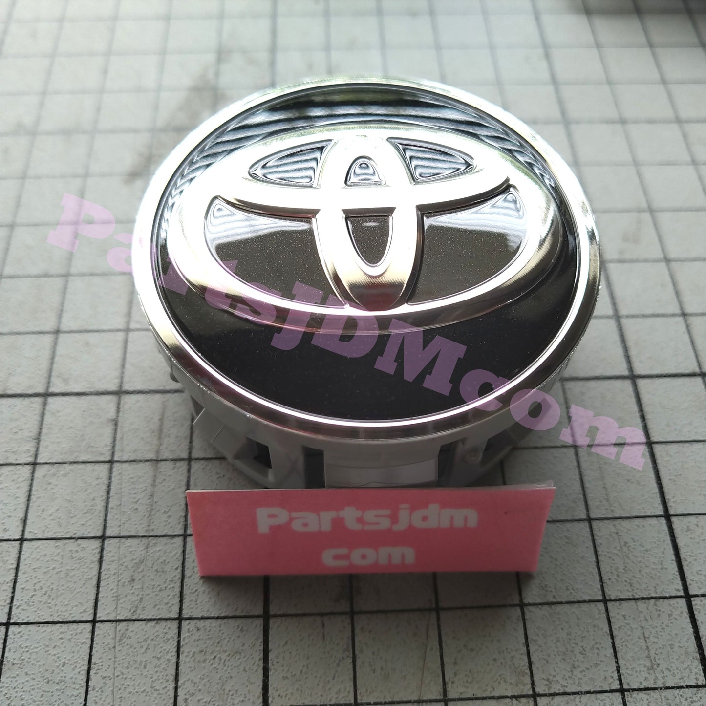 TOYOTA Genuine JDM 42603-52170 Center Wheel Caps Hub Caps Set Of 4 Tracking Num