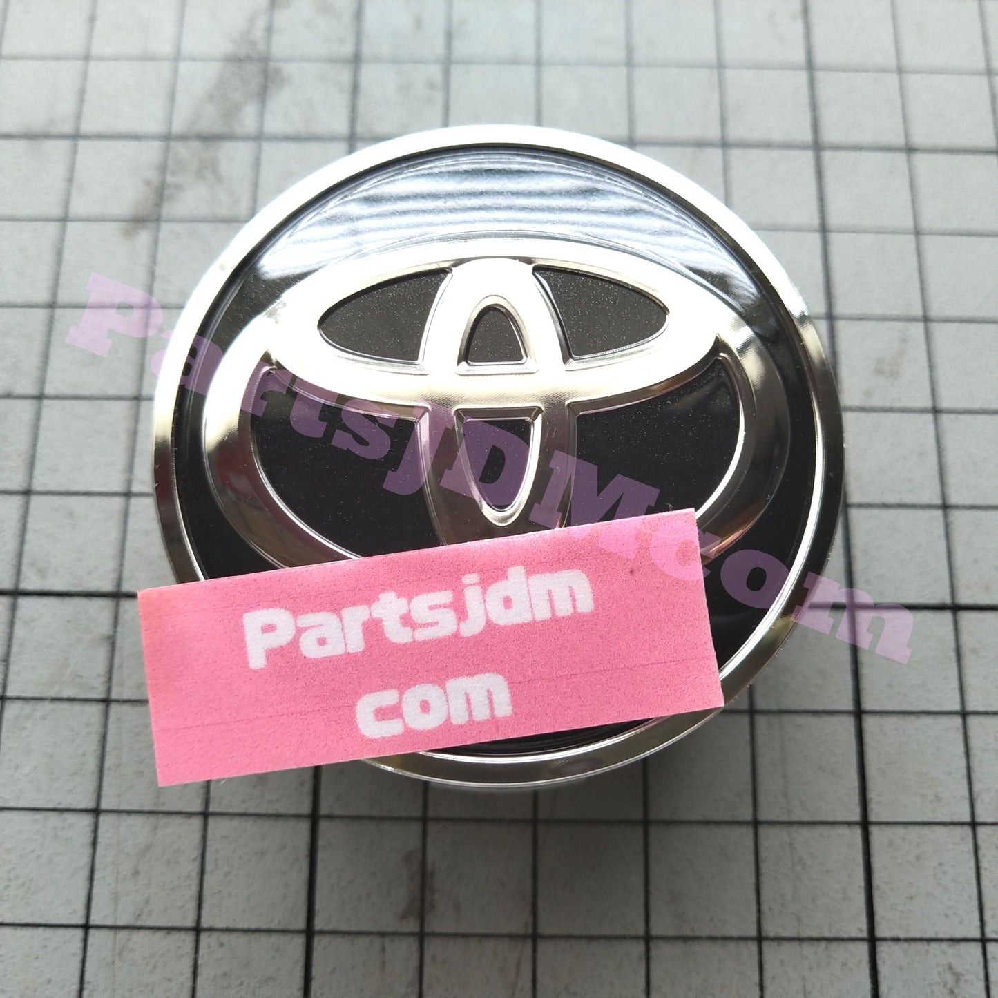 TOYOTA Genuine JDM 42603-52170 Center Wheel Caps Hub Caps Set Of 4 Tracking Num