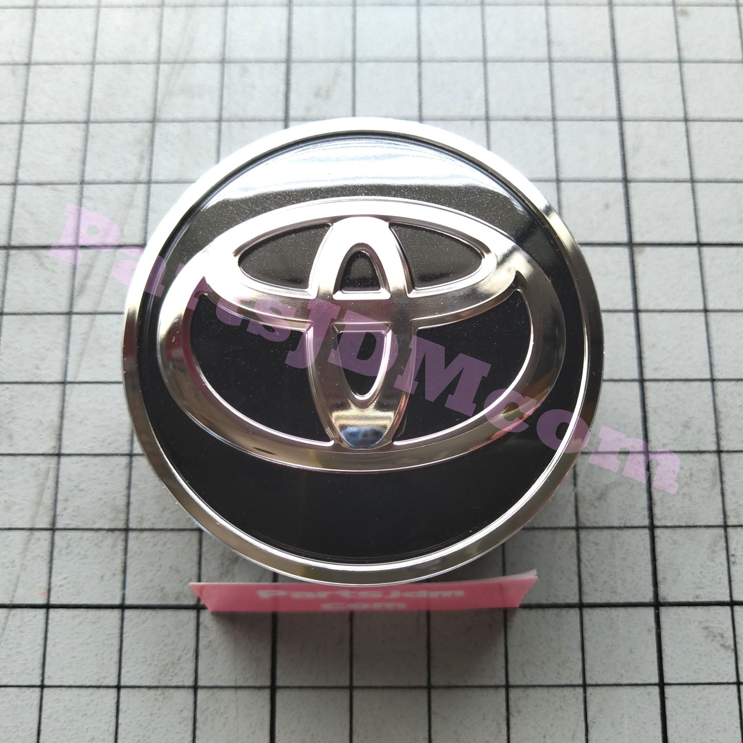 TOYOTA Genuine JDM 42603-52170 Center Wheel Caps Hub Caps Set Of 4 Tracking Num