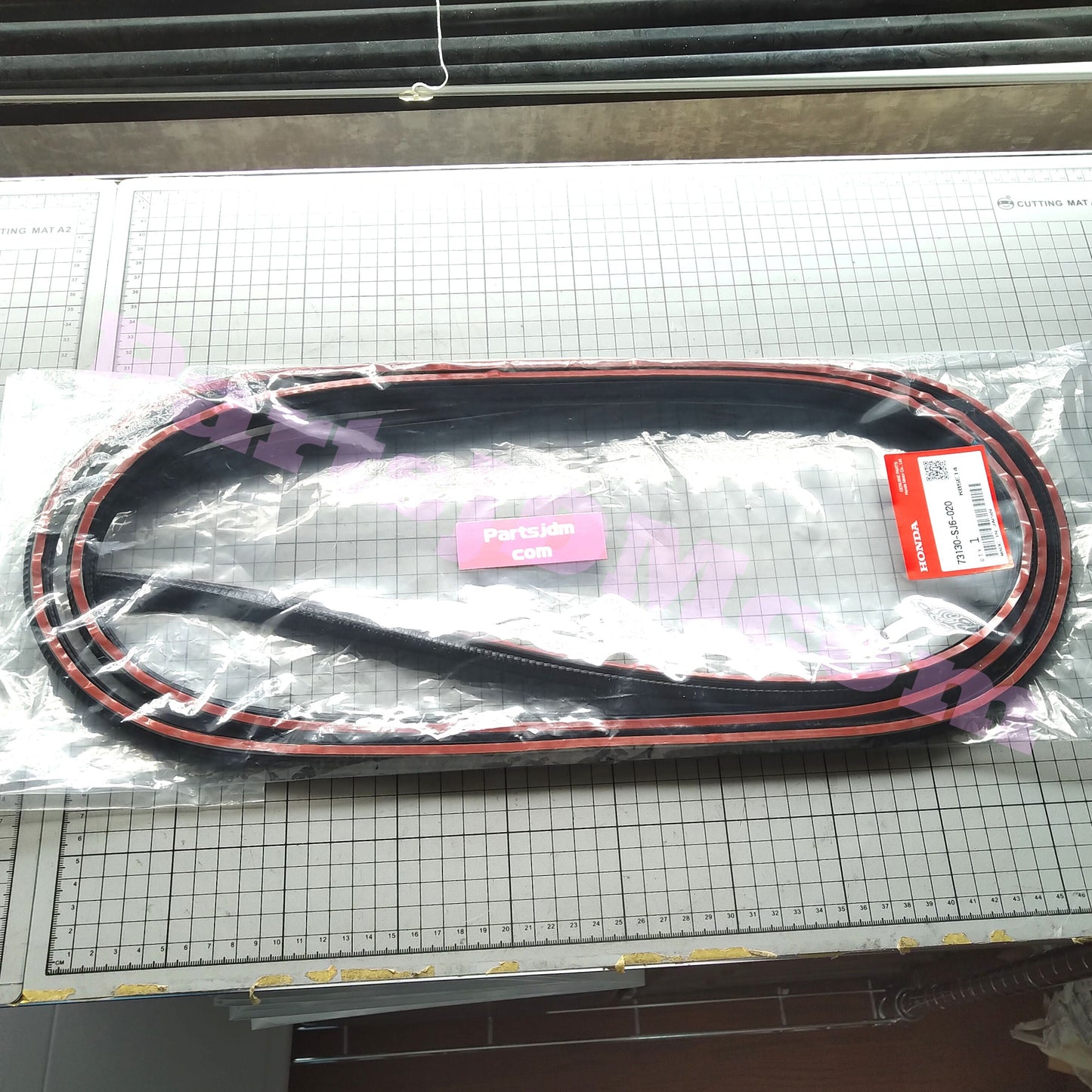 HONDA Genuine ACTY HA1 HA2 HA3 HA4 HA5 Front Window Rubber Seal