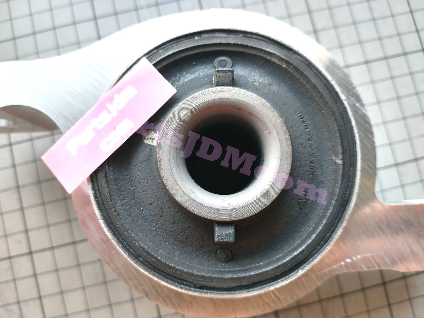 TOYOTA LEXUS JDM Genuine Lower control arm Bushing 48075-24010 RC F 5BA USC10