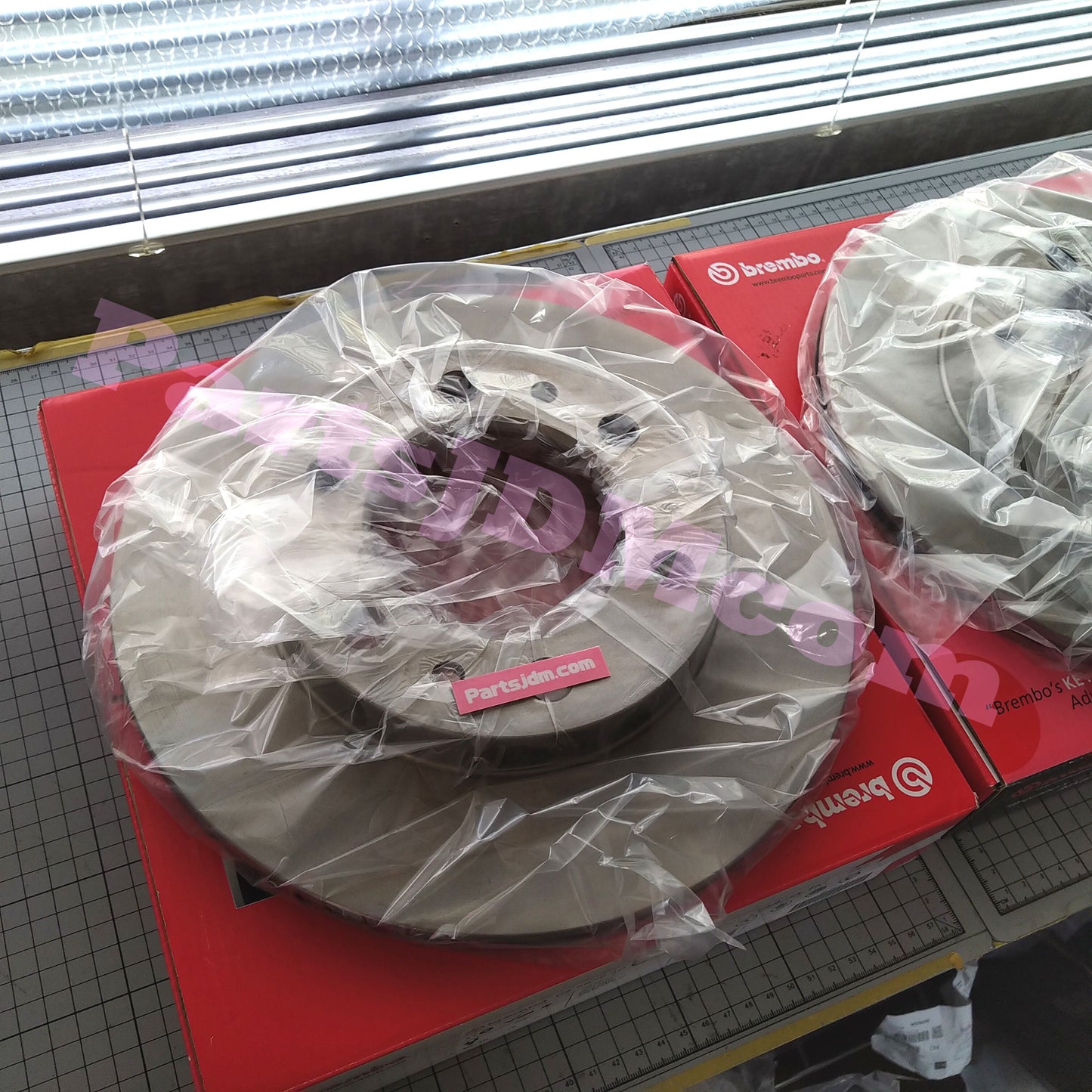 Brembo Brake Disc Left/Right Set for Front Fit Land Cruiser Prado KZJ78G KZJ78W