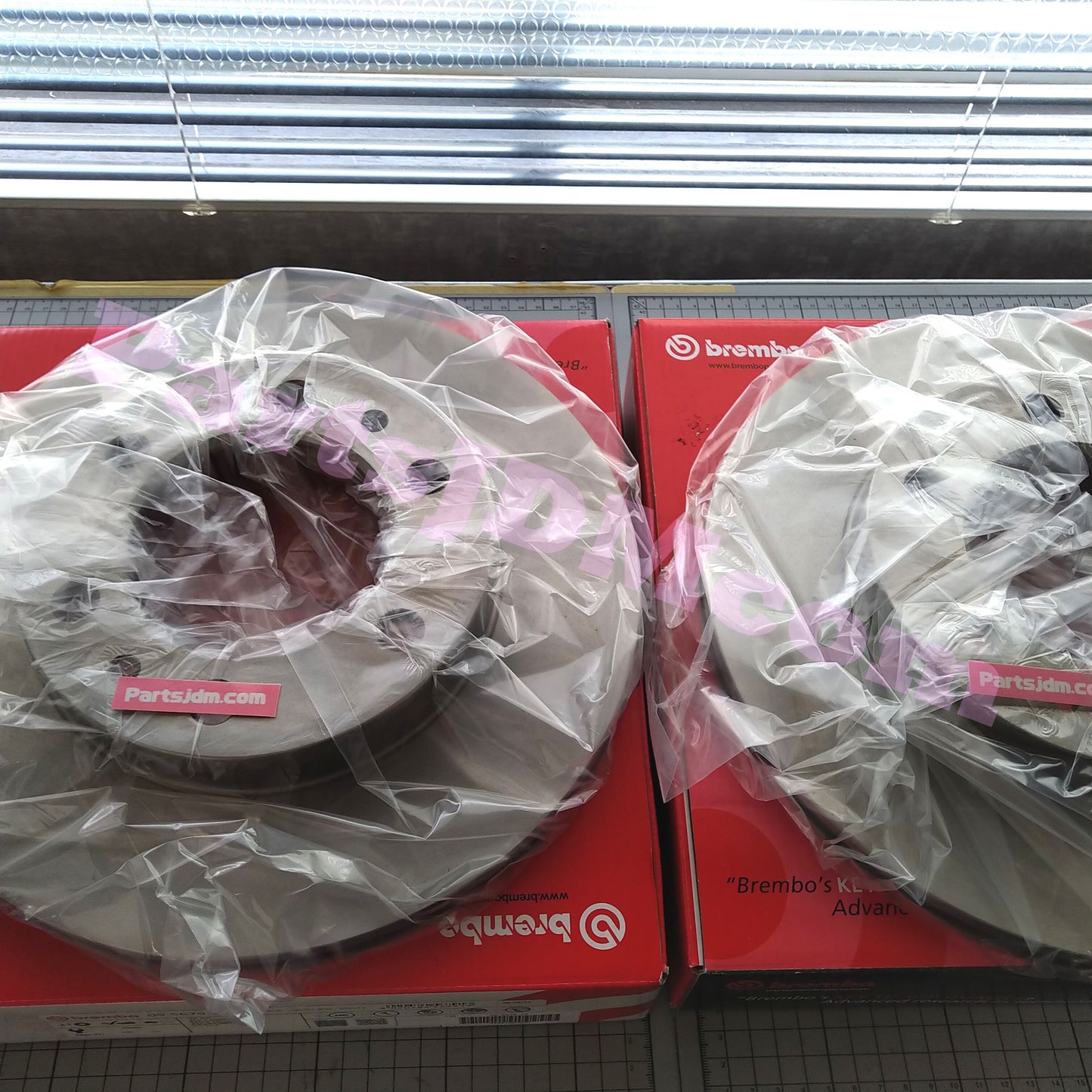 Brembo Brake Disc Left/Right Set for Front Fit Land Cruiser Prado KZJ78G KZJ78W