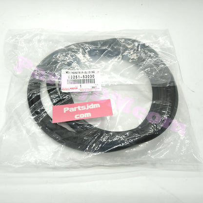 TOYOTA 63251-53030 JDM LEXUS 06-13 IS250 IS350 Genuine Sunroof Weatherstrip OEM