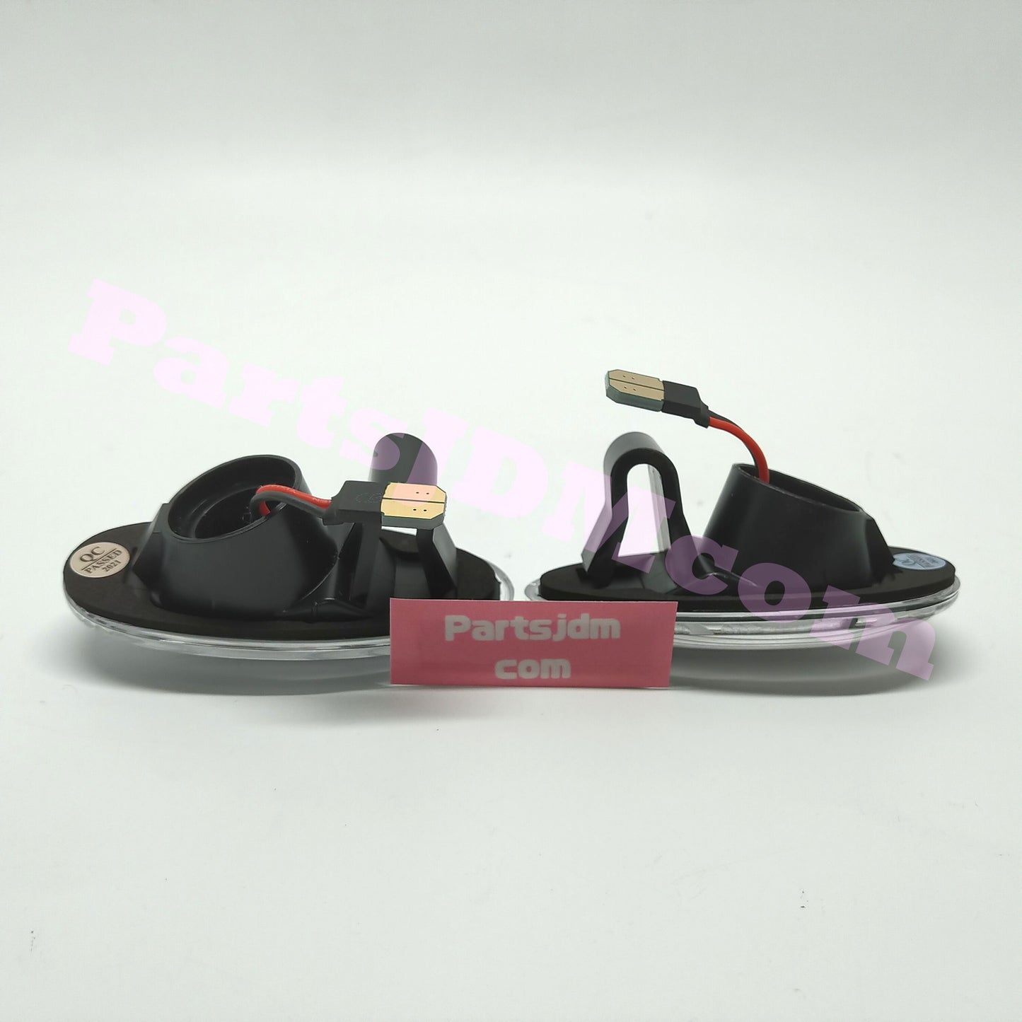 يناسب سيارة ميتسوبيشي ديلكا اليابانية (JDM) موديلات 94-07، إشارات جانبية LED بعدسات شفافة ومؤشرات انعطاف برتقالية