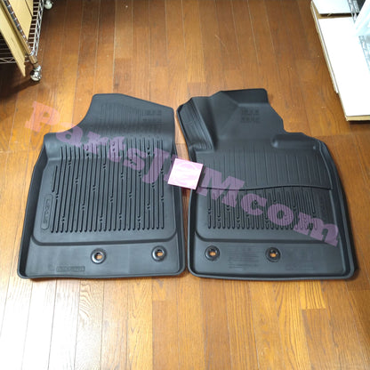 سجادات أرضية أصلية من لكزس LX570 للثلج والترفيه 08210-60700-C0