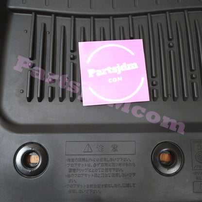 سجادات أرضية أصلية من لكزس LX570 للثلج والترفيه 08210-60700-C0