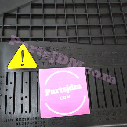 سجادات أرضية أصلية من لكزس LX570 للثلج والترفيه 08210-60700-C0