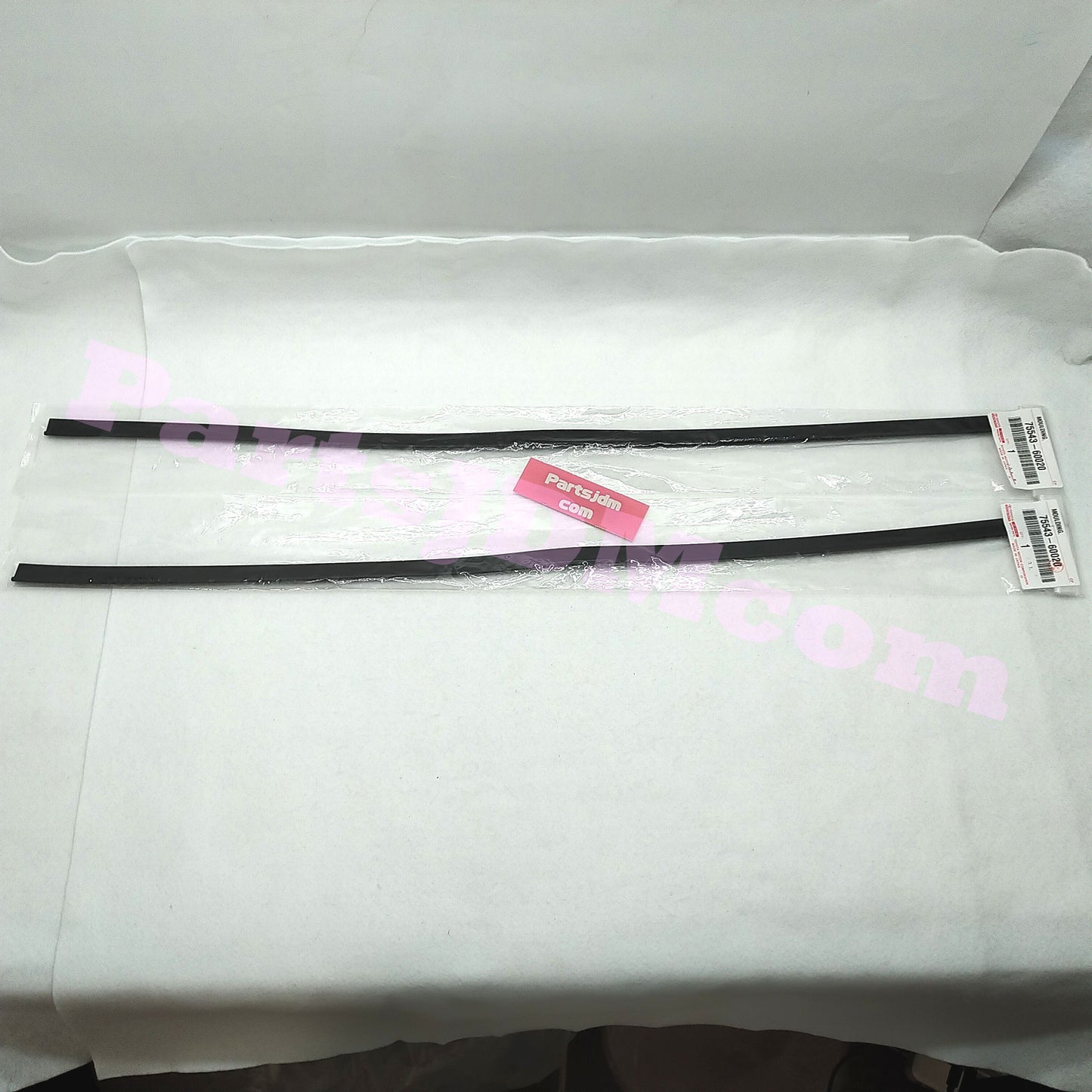 TOYOTA Genuine 75543-60020 Windshield Reveal Molding RH LH for 1998-2007 Land Cruiser