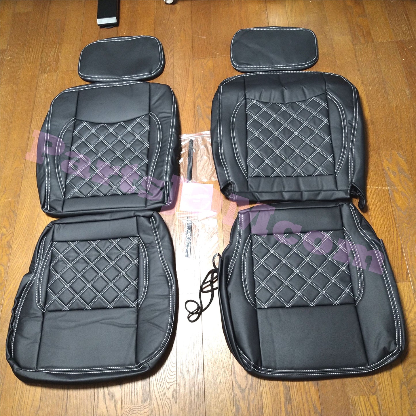 Durable PVC Leather Seat Cover Set (Red/Blue/White/Black Stitch) for Suzuki Carry Truck DA16T (2013/09–) – Left & Right Seats