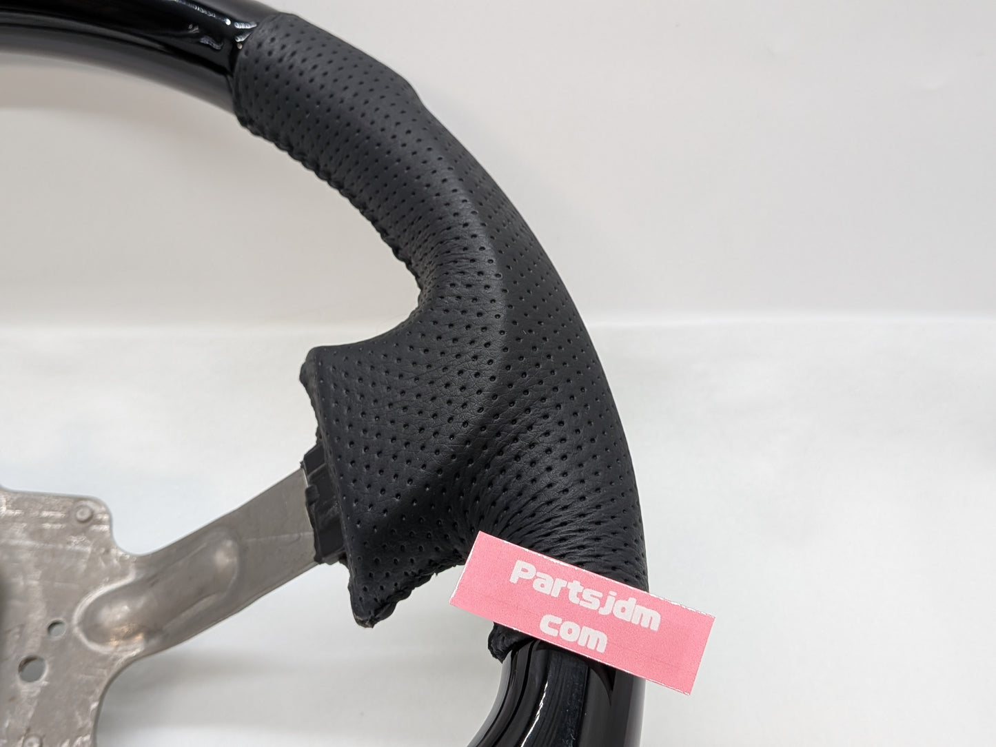 OEM Replacement Steering Wheel Piano Black × Black Leather Gun Grip Fits DA63T / DA65T Carry (Non-Airbag Model)