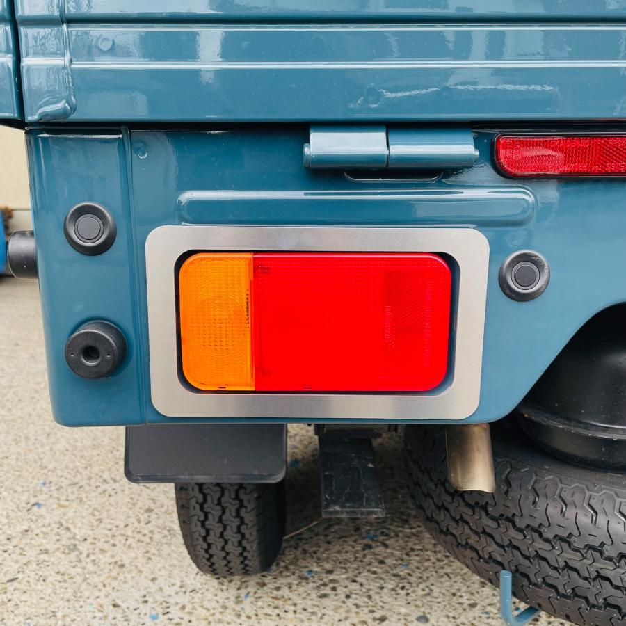 Aluminum Tail Light & Backup Lamp Ring Set 3-Piece Trim Kit Hairline & Wave Finish Fits Suzuki Carry / Super Carry DA16T