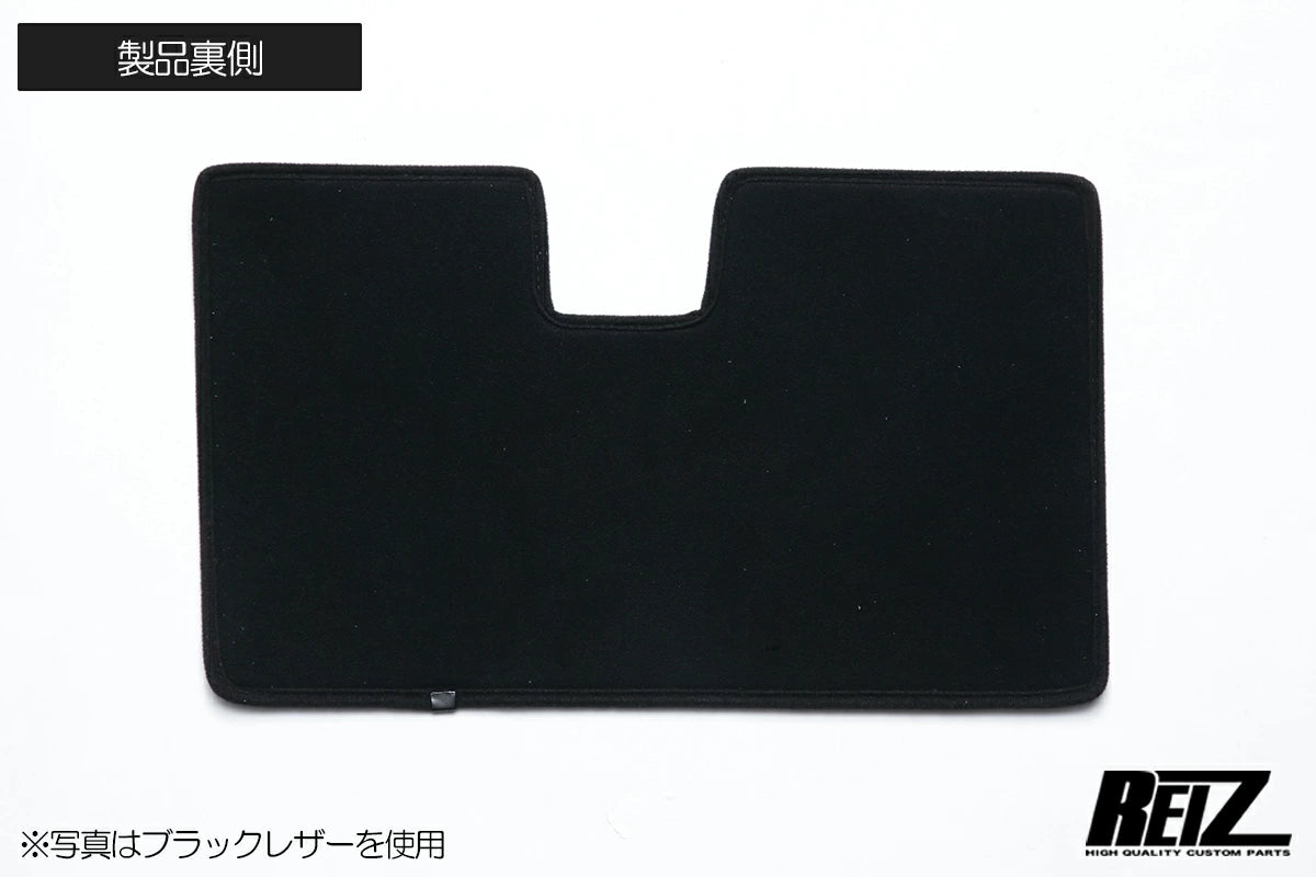 REIZ Kick Guard Glove Box Cover for Daihatsu Hijet Truck S500P S510P