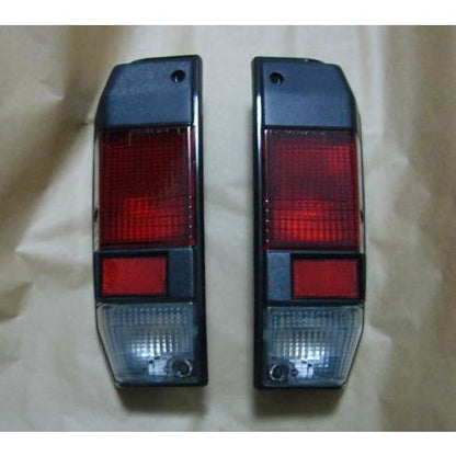 Fits TOYOTA Land Cruiser HZJ70 / HZJ71 / HZJ73 / HZJ74 2-door ARL Tail Lamp