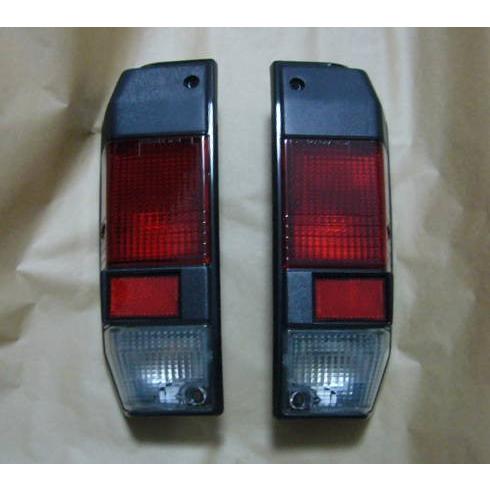 Fits TOYOTA Land Cruiser HZJ70 / HZJ71 / HZJ73 / HZJ74 2-door ARL Tail Lamp