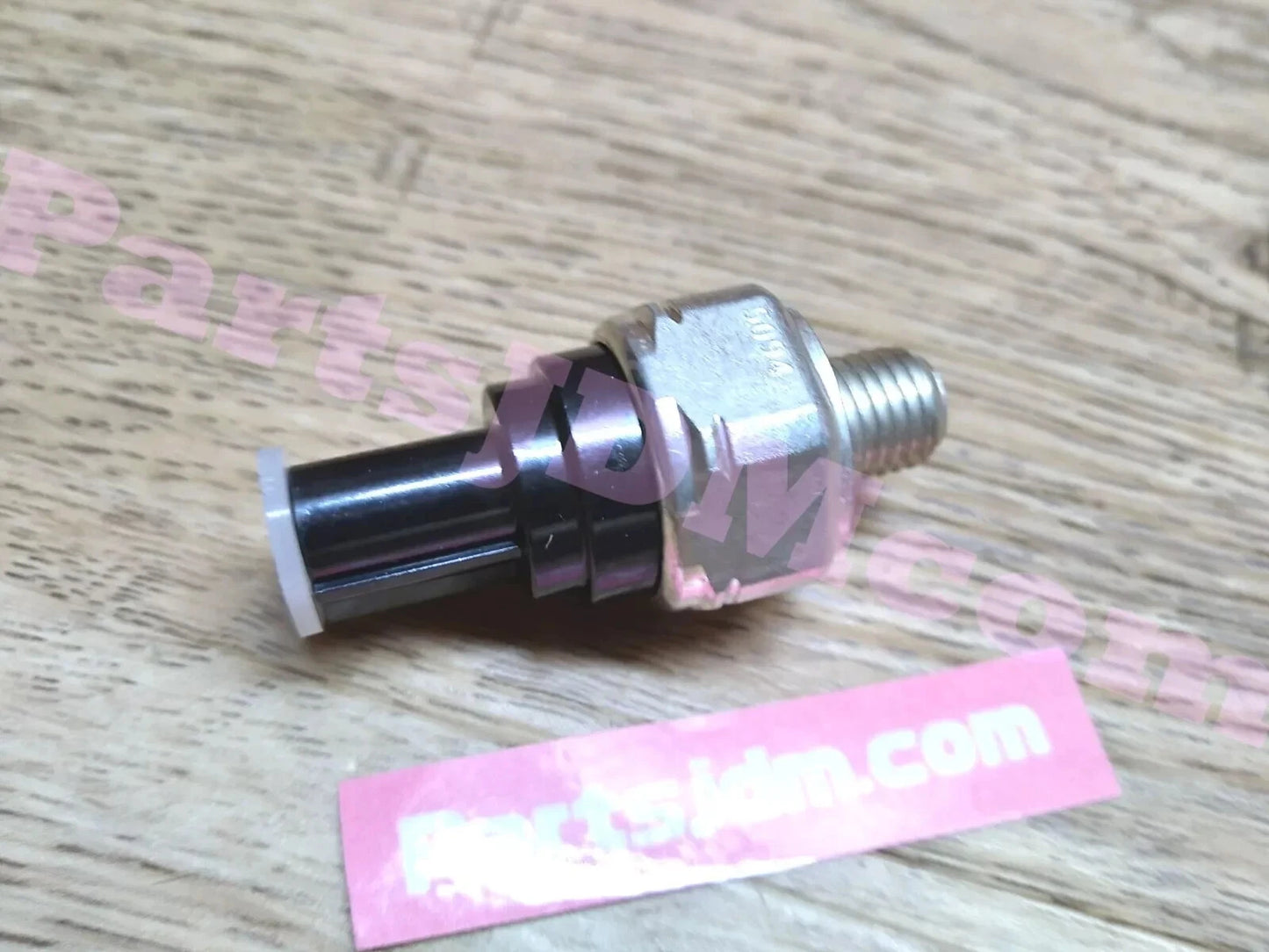 حساس ضغط زيت أصلي من هوندا (JDM) رقم 28600-R94-004، مناسب لسيارات ليجند، ستيب واجن، وأكورد.