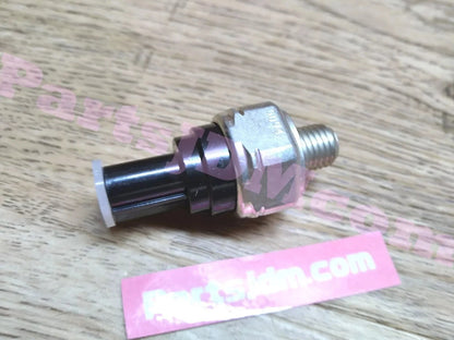 حساس ضغط زيت أصلي من هوندا (JDM) رقم 28600-R94-004، مناسب لسيارات ليجند، ستيب واجن، وأكورد.
