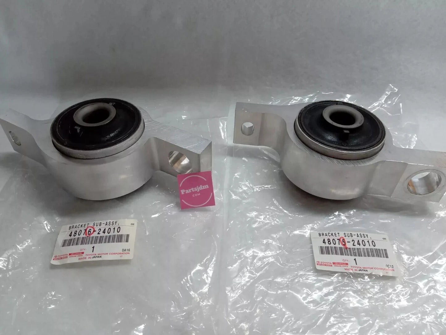 LEXUS Genuine JDM Lower control arm Bushing 48075-24010 & 48076-24010 RC F GS F 5BA