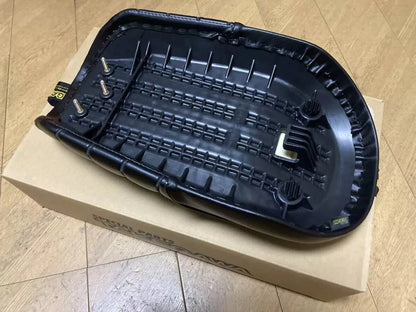TAKEGAWA 09-11-0219 Tuck and Roll Seat Black Fits Honda Monkey 125 JB02 MLHJB02