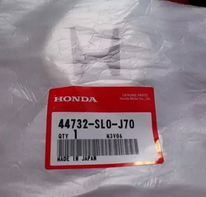 غطاء مركزي أصلي من هوندا، رقم القطعة 44732-SL0-J70، طراز DC2 Type R Integra، لون أبيض ناصع.