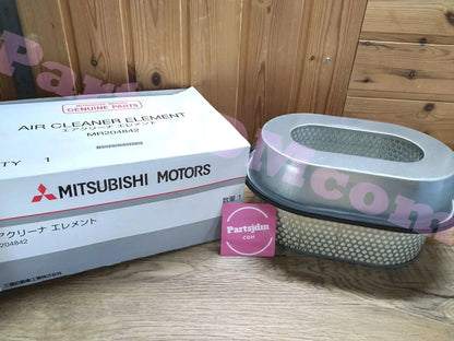 Genuine MITSUBISHI Delica Space Gear 4D56 4M40 Air Elements 94-99 MR204842