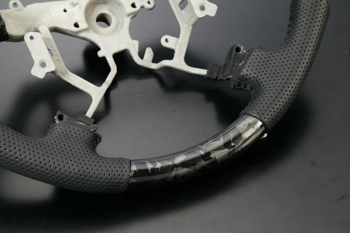 Revier Crash Carbon Style Steering Wheel for Toyota Land Cruiser 100 Series