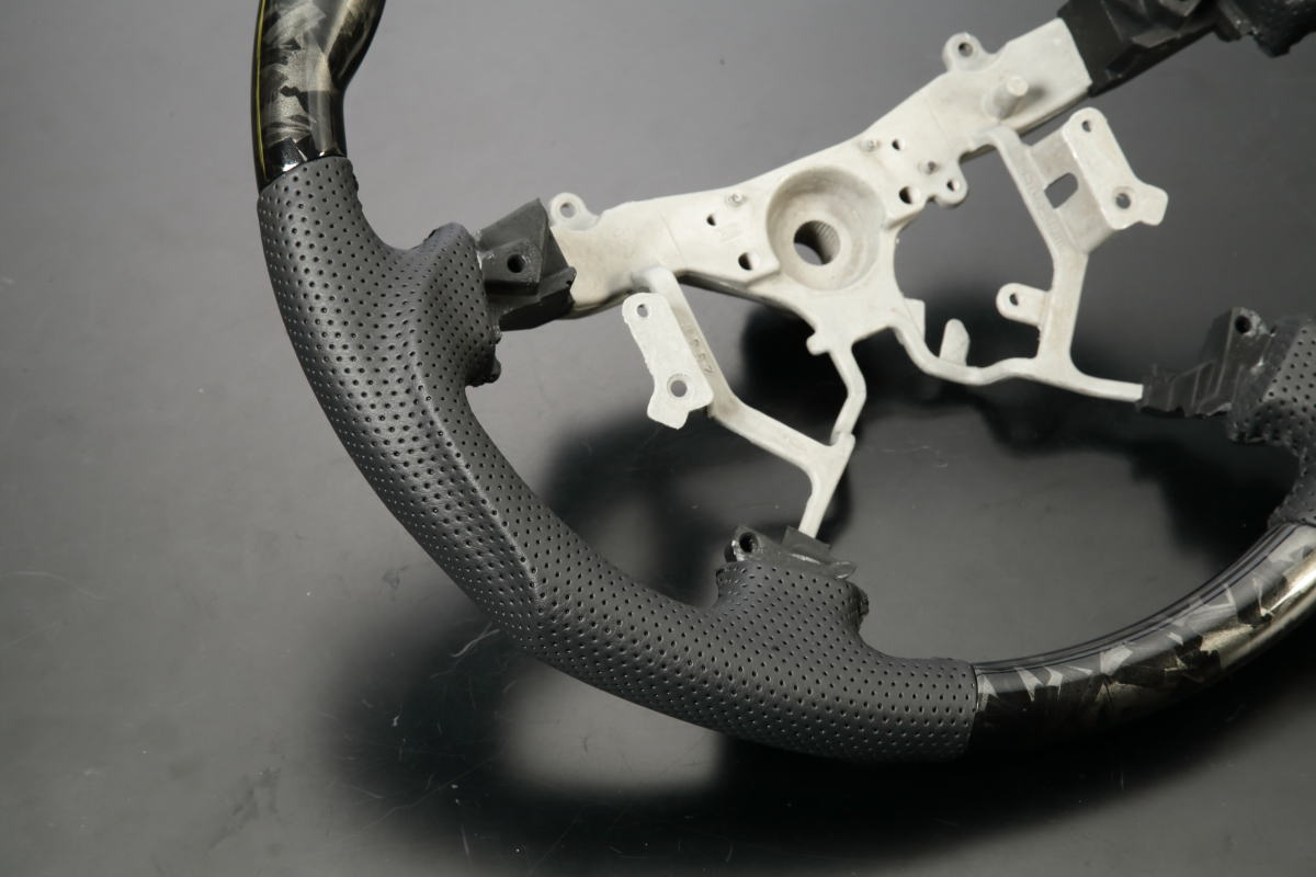 Revier Crash Carbon Style Steering Wheel for Toyota Land Cruiser 100 Series